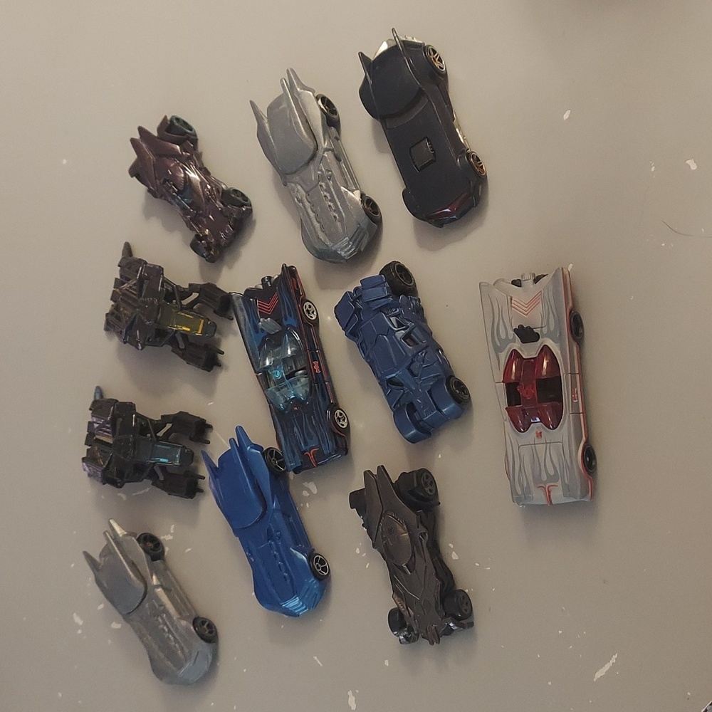 ❤️ Bundle of Hot Wheels Batman Vehicles